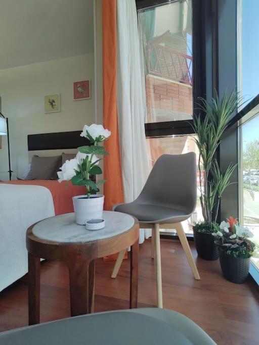 אלקובנדס Madrid Alcotour Apto Trabajo Y Relax מראה חיצוני תמונה